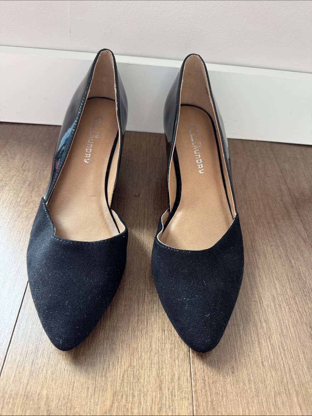 Laundry By Shelli Segal Black Pointed-Toe Pumps